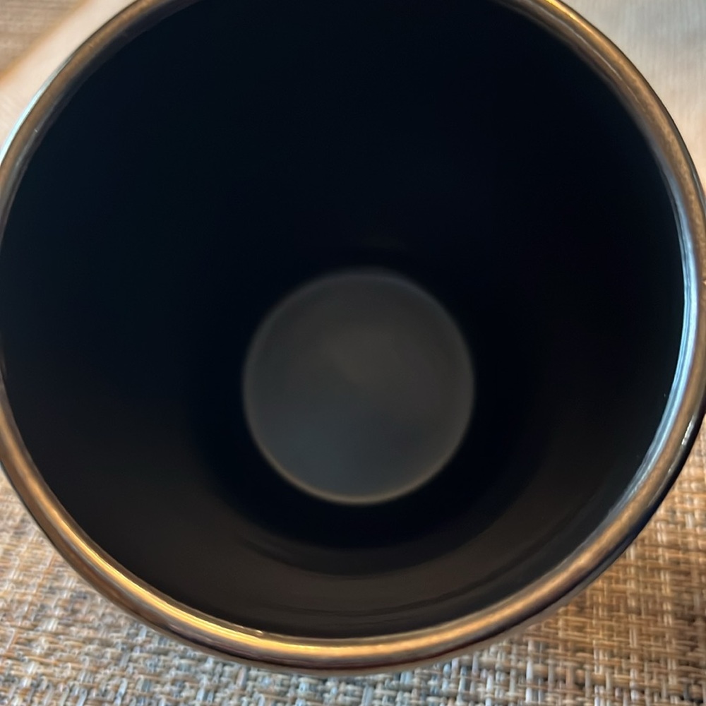 Coffee/tea mug black with gold trim on the top made by Thyme & Tadle - Picture 6 of 7